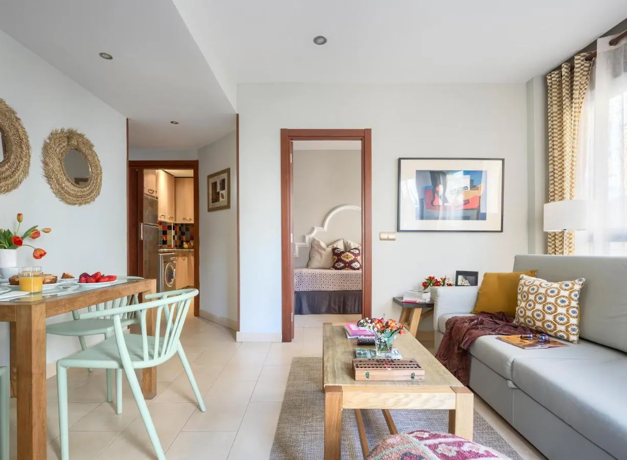 מאלגה Apartamentos Suites Oficentro