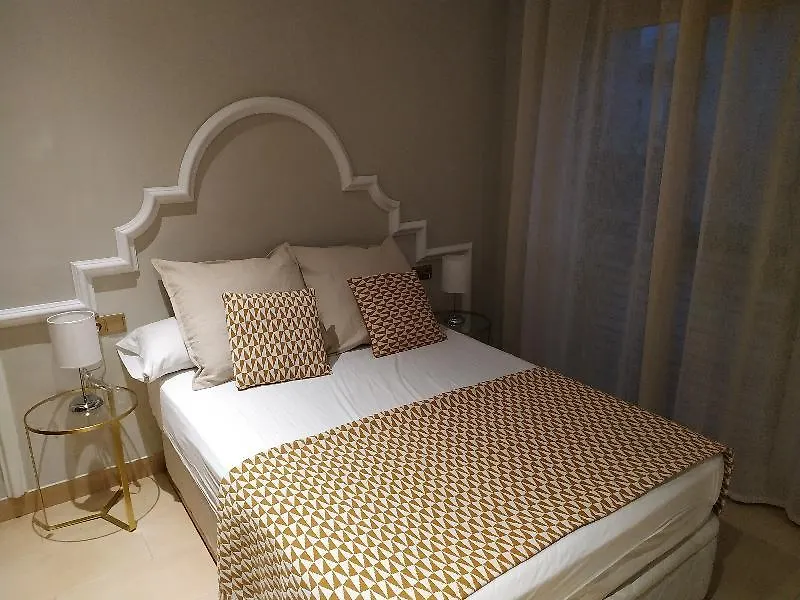 Apartamentos Suites Oficentro Málaga