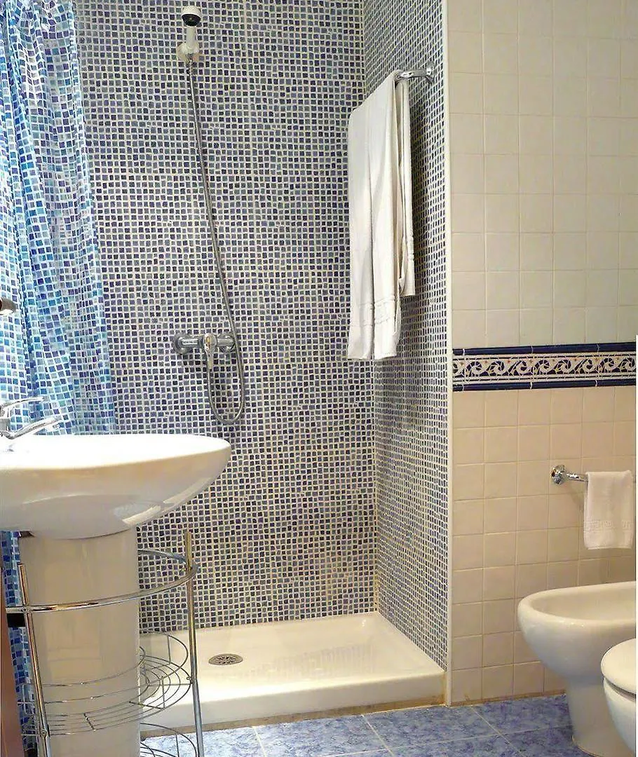 Apartamentos Suites Oficentro Málaga Espanha