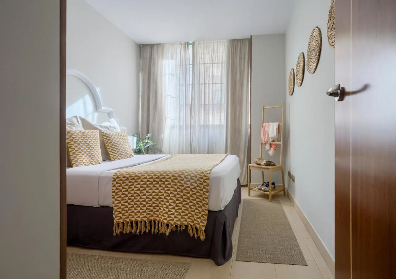 Apartamentos Suites Oficentro Málaga Lejlighed